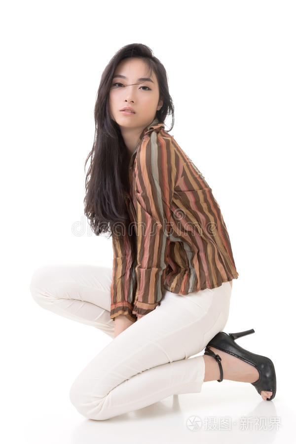 百丽热门8